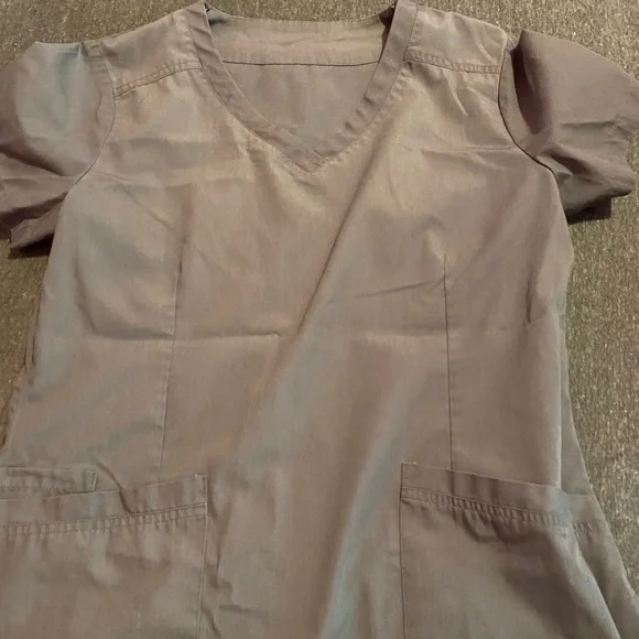 SCRUBS - Picture 1 of 16